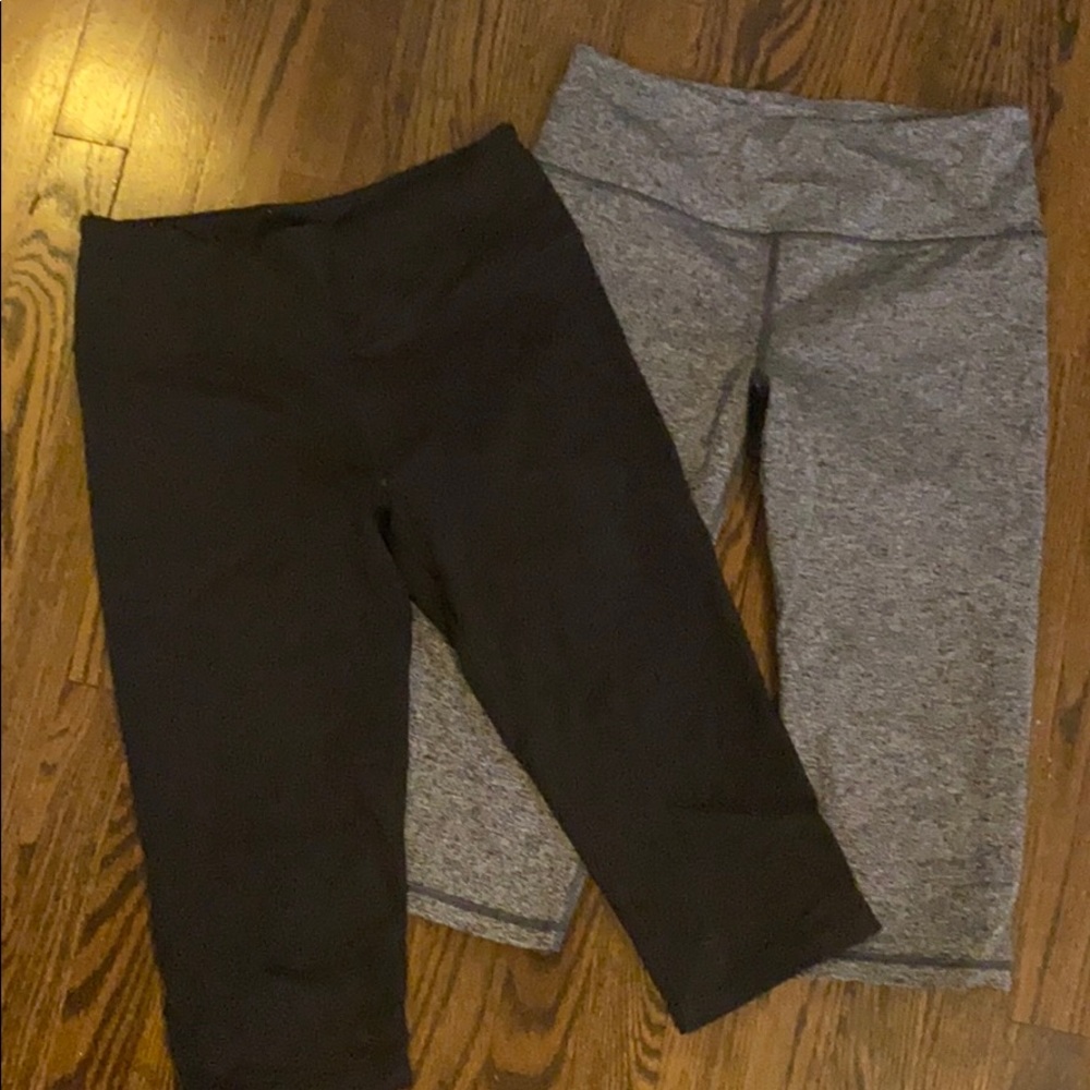 Victoria secret crop lot 2 piece workout leggings